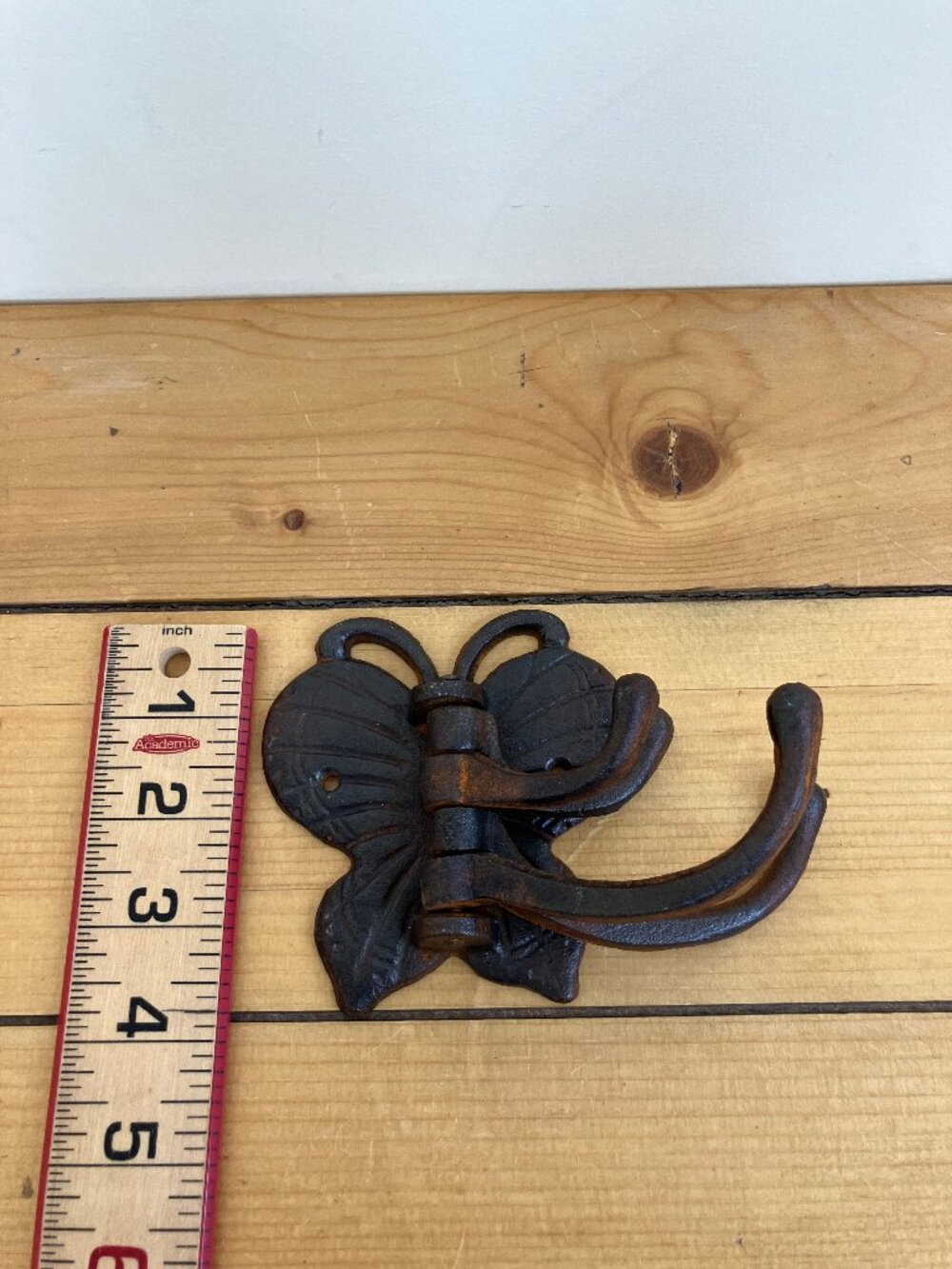Butterfly Cast Iron Wall Mounted Hook Coat Clothing 4-Hooks - Picture 3 of 5